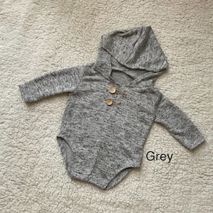 Sitter hooded Romper, sitter boys hooded romper with long sleeves, sitter photography props, sitter photo props, Sitter boys prop