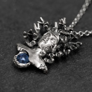 Halsband med Medusa-hänge i oxiderat sterlingsilver: Ormberlock, Halloween-present Månsten
