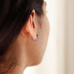 Snake Hoop Earrings ,Black Spinel Eyes, Handmade Gothic Serpent Earrings - Ouroboros Jewelry,  Statement Earrings , Silver Animal Jewelry,