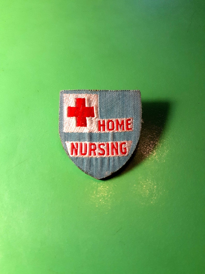 Vintage 40s Home Nursing Badge Pin c catch 1940s nurse fabric red cross pinup rockabilly punk shield home health doctor medic medical