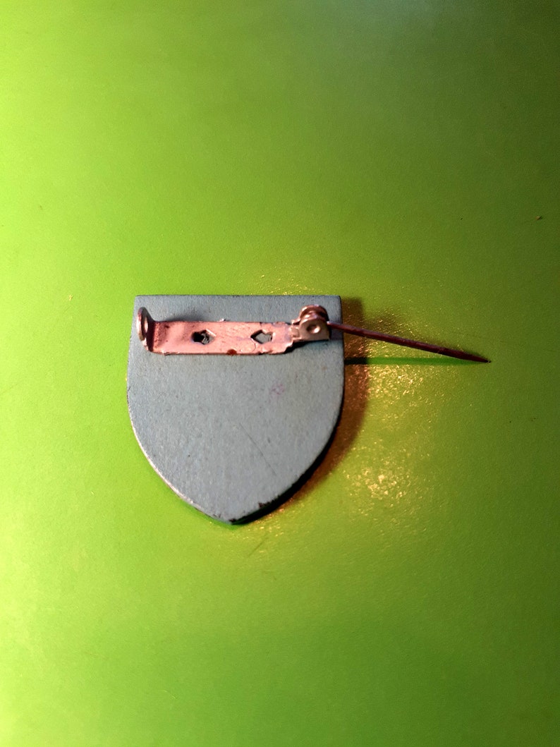 Vintage 40s Home Nursing Badge Pin c catch 1940s nurse fabric red cross pinup rockabilly punk shield home health doctor medic medical