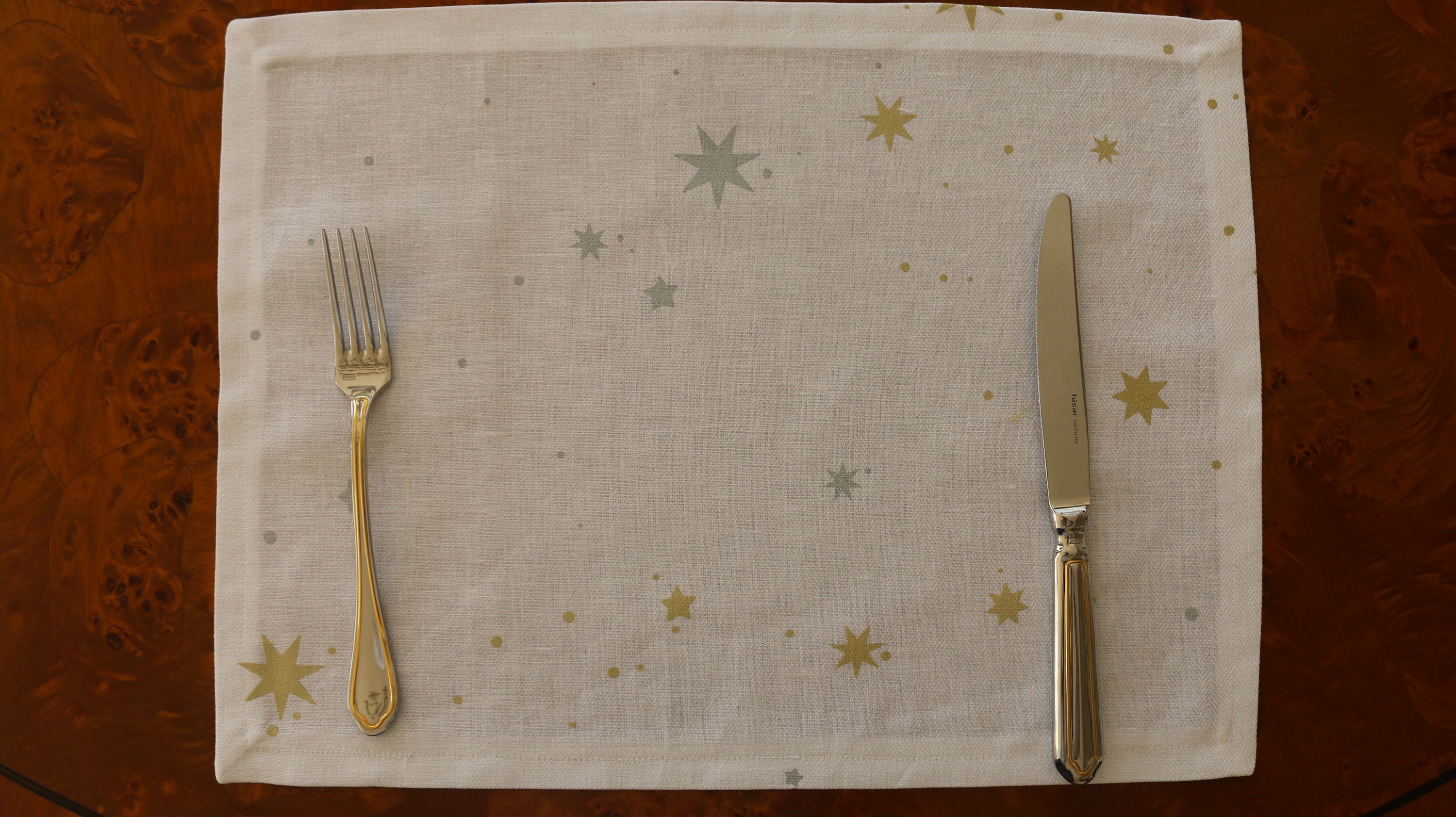 White Linen placemats set of 4 or 6 with gold and silver Etsy