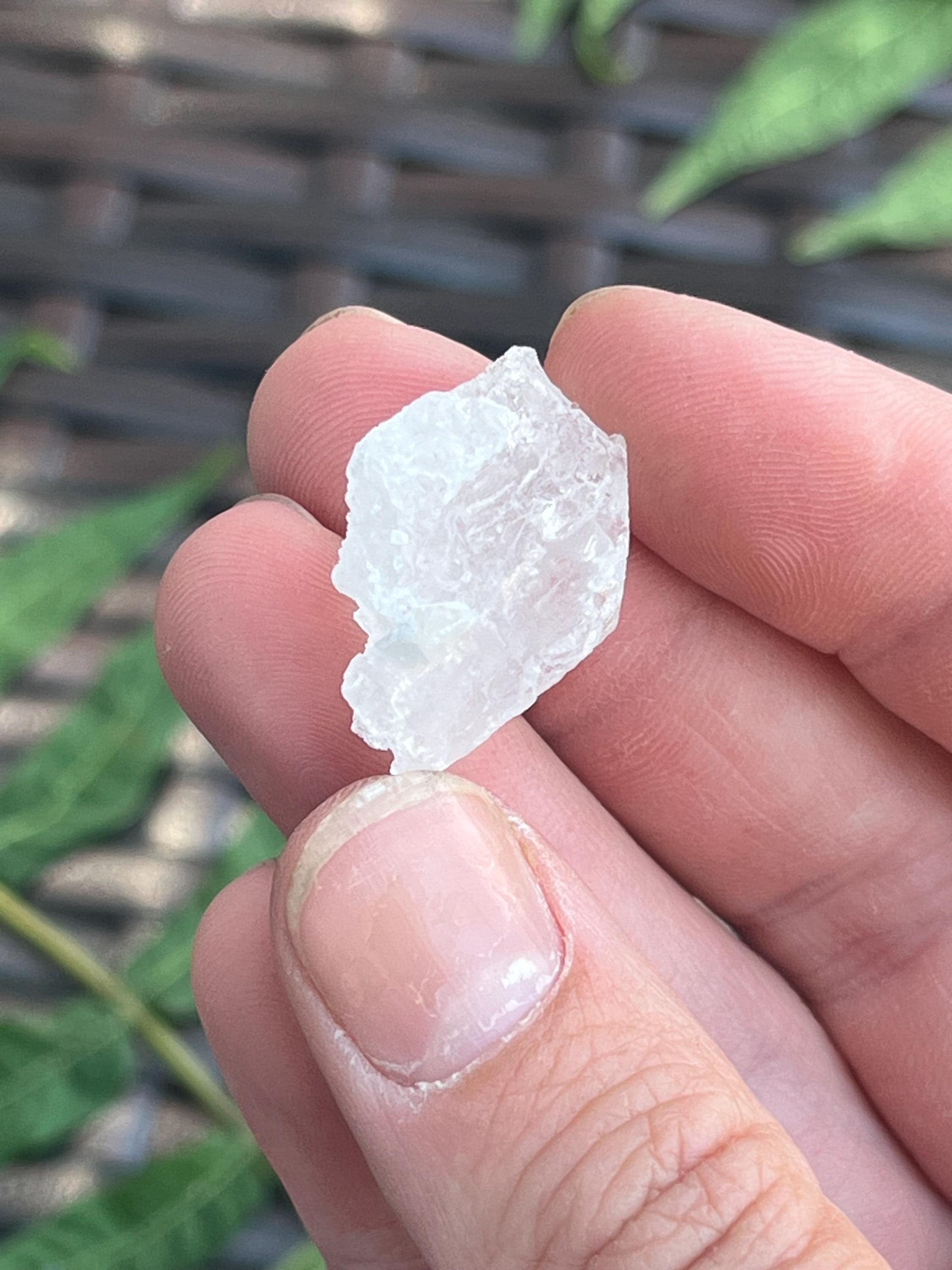 エッチング加工されたアクアマリンクリスタル：パキスタン