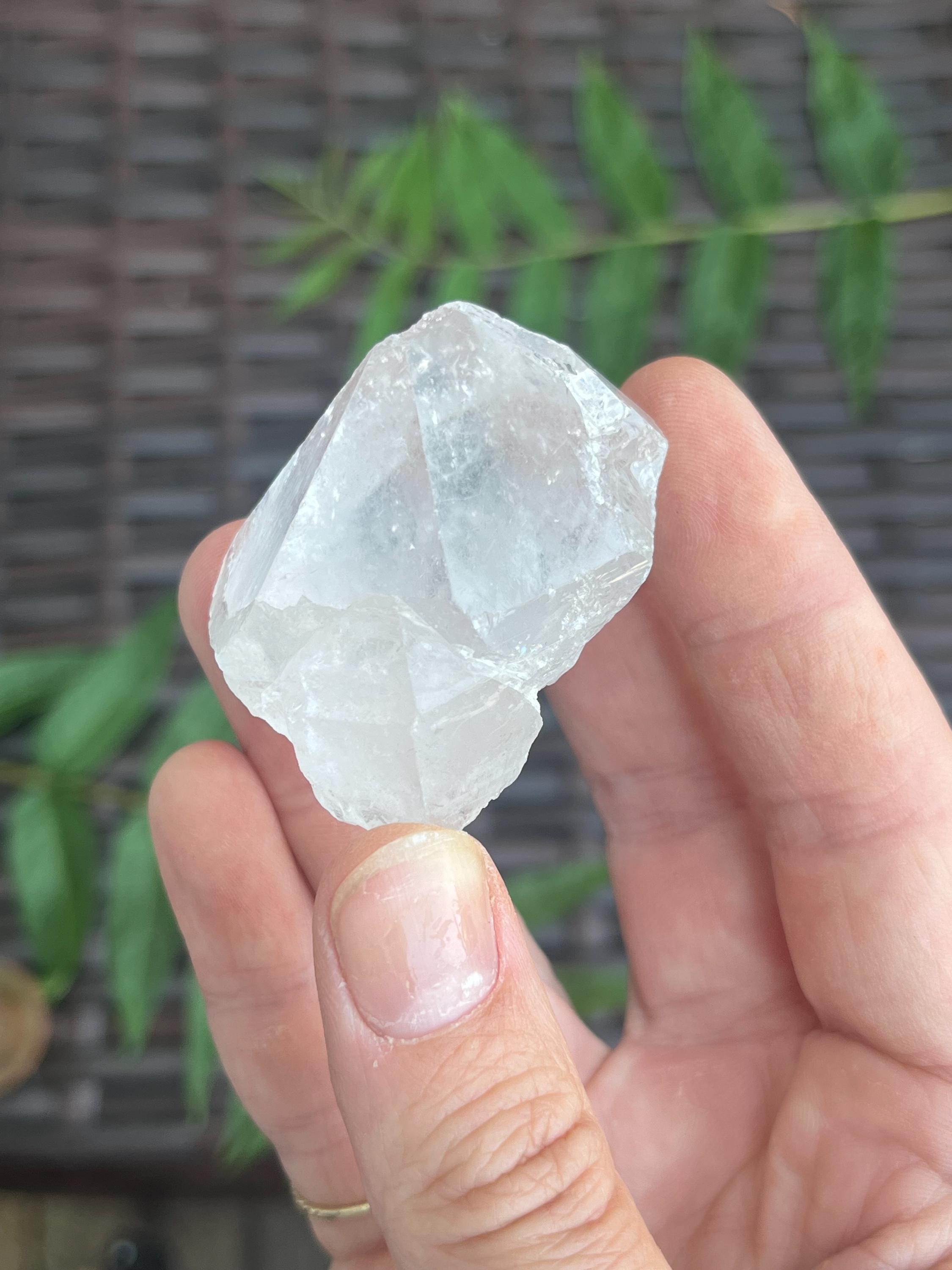 ブラジル産天然透明水晶｜ブラジル産天然水晶ポイント、ヒーリング