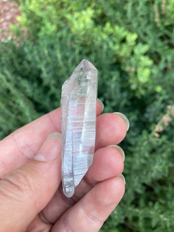 ブラジル、ミナスジェライス州産、レムリアンクォーツ原石（両終端