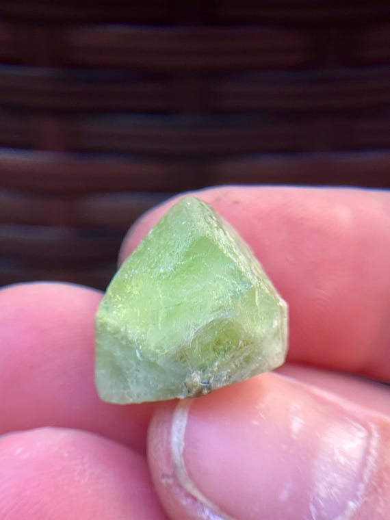 天然グリーンペリドット標本。 【公式通販】