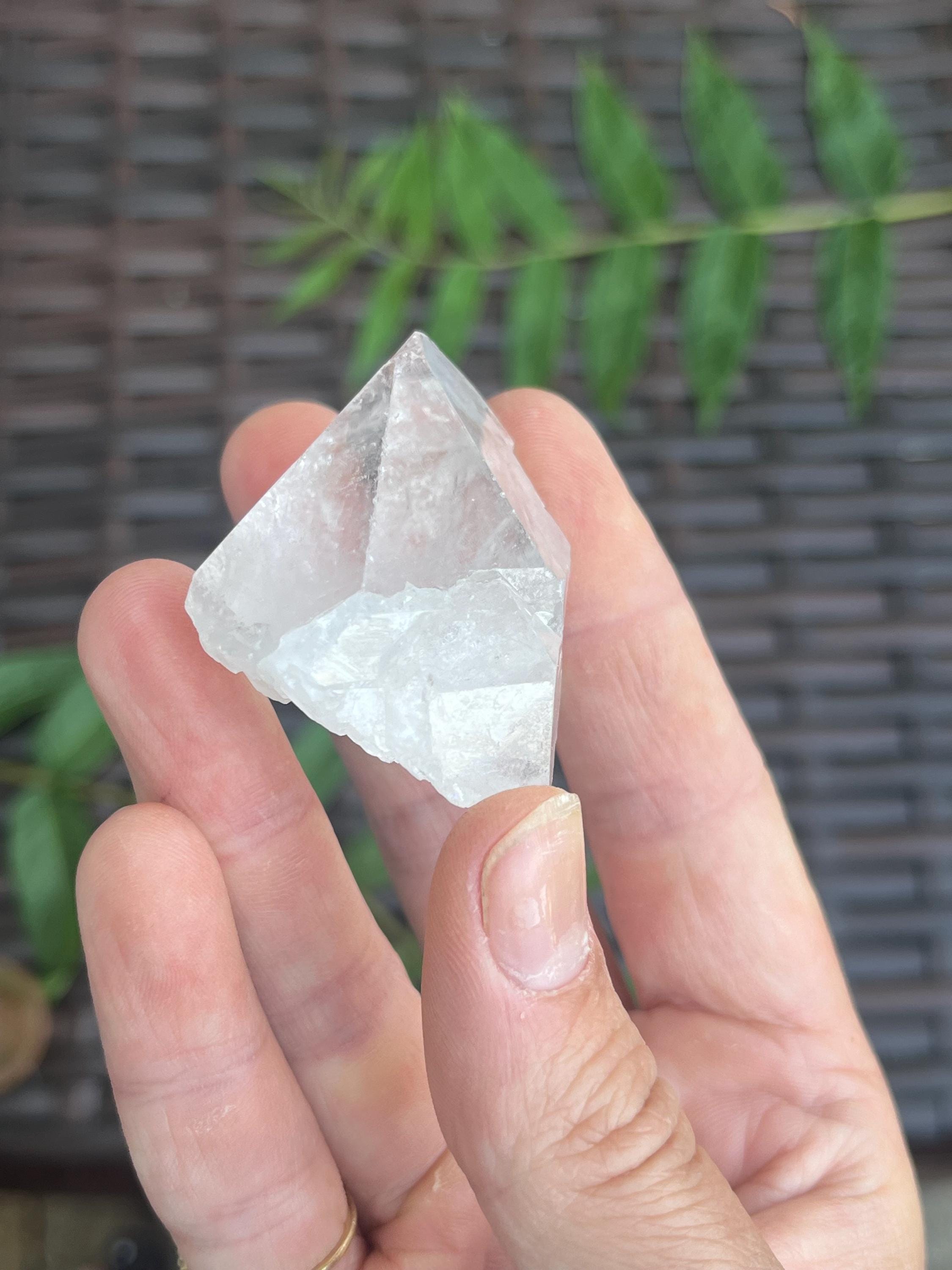 ブラジル産天然透明水晶｜ブラジル産天然水晶ポイント、ヒーリング