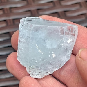 Natural Aquamarine Crystal from Pakistan 28g | Raw Aquamarine Gemstone | Terminated Aquamarine Specimen | High Grade Aquamarine