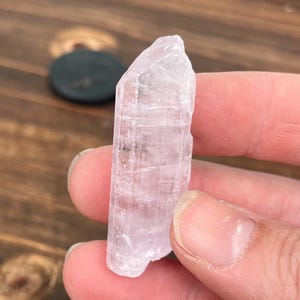 Raw Pink Kunzite Crystal | Spodumene var Kunzite Specimen | Kunzite Gemstone, Terminated Kunzite, Kunzite Stone, Natural V Shape Kunzite