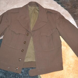 American WW2 Ike Enlisted jacket-size 36s