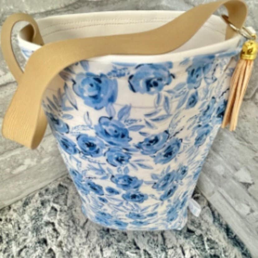 Car Trash Can, Hanging Garbage Bin For Men And Cute Purple And White