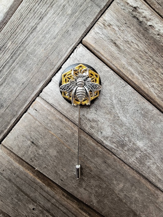 Hornet - Luxury Handmade Artisan Lapel Pin