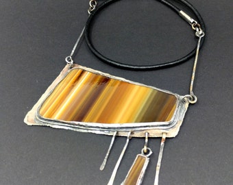 Honey necklace with vitrail glass