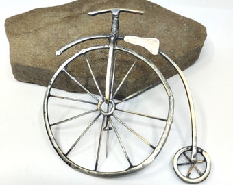 Vintage Bicycle brooch