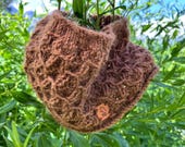 Scaldacollo monocromo lavorato in rilievo in fibra di alpaca