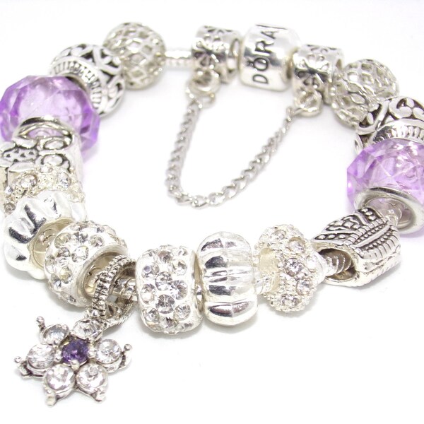 Bracelet  avec charms argent et parme de  "style  Pandora"