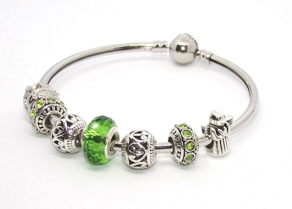 SUPERBE BRACELET JONC Silver with Green charms SUPERBE BRACELET JONC Silver with Green charms
