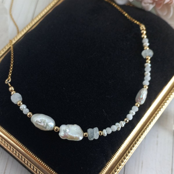 Freshwater Pearls and Moonstone Short Necklace,Gold Filled Rolo Chain,Bead Randomly Paired,Freeform,White Gemstone,June Birthstone,Statement