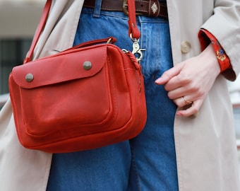 Leather Crossbody Bag for Women, Personalized Leather Purse, Small Shoulder Bag, Handmade Everyday Handbag, Gift for Her