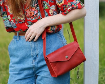 Small Leather Crossbody Bag for Women - Mini Crossbody Purse for iPhone, Stylish Shoulder Bag
