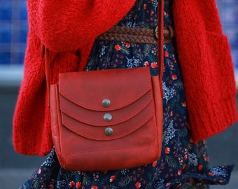 Leather Crossbody Bag for Women, Personalized Small Leather Purse, Handmade Red Shoulder Bag, Mini Everyday Handbag, Gift for Her