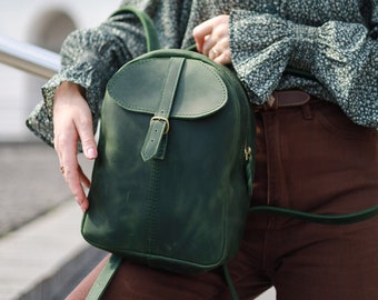 Green Leather Backpack Women – Personalize Crazy Horse Small Rucksack, Vintage Mini Satchel Bag, Everyday Travel & City Backpack