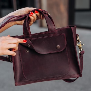 Sac en cuir bordeaux personnalisé | Sac de travail avec poignée supérieure | Fourre-tout bordeaux élégant pour femme