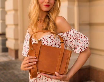 Small Leather Crossbody Bag for Women - Minimalist Camel Purse - Perfect Everyday Leather Shoulder Bag