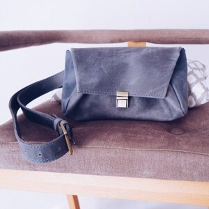 Marsupio in pelle realizzato a mano: elegante marsupio e borsa a tracolla da donna