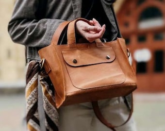 Leather Crossbody Bag for Women, Personalized Leather Purse, Handmade Shoulder Handbag, Vintage Everyday Bag, Monogram Gift for Her