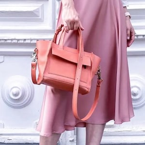 Leather Purse Women – Small Leather Handbag – Genuine Crossbody Bag – Vintage Style with Zipper & Strap – Personalized Gift