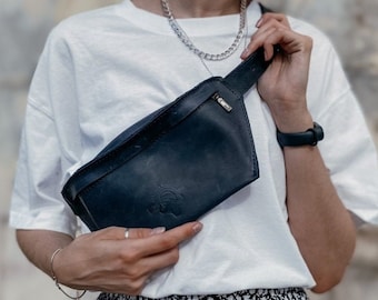 Leather Fanny Pack for Women — Crossbody Belt Bag with Adjustable Strap
