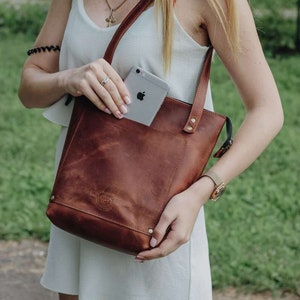 Sac fourre-tout en cuir véritable pour femmes avec fermeture éclair en cuir sac à main essentiel de voyage