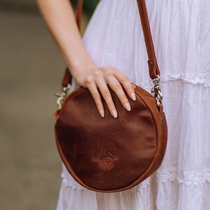 Small Round Leather Crossbody Bag | Unique Circle Purse | Brown Vintage Leather Shoulder Bag | Perfect Gifts for Her, Girlfriend, Wife