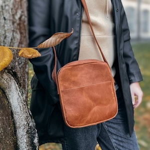 Genuine Leather crossbody Bag for Men Messenger bag men Medium crossbody purse Monogrammed crossbody purse