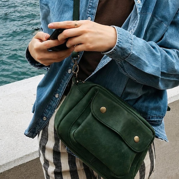 Leather Crossbody Bag for Women, Personalized Green Leather Purse, Handmade Small Shoulder Bag, Everyday Leather Handbag, Gift for Her