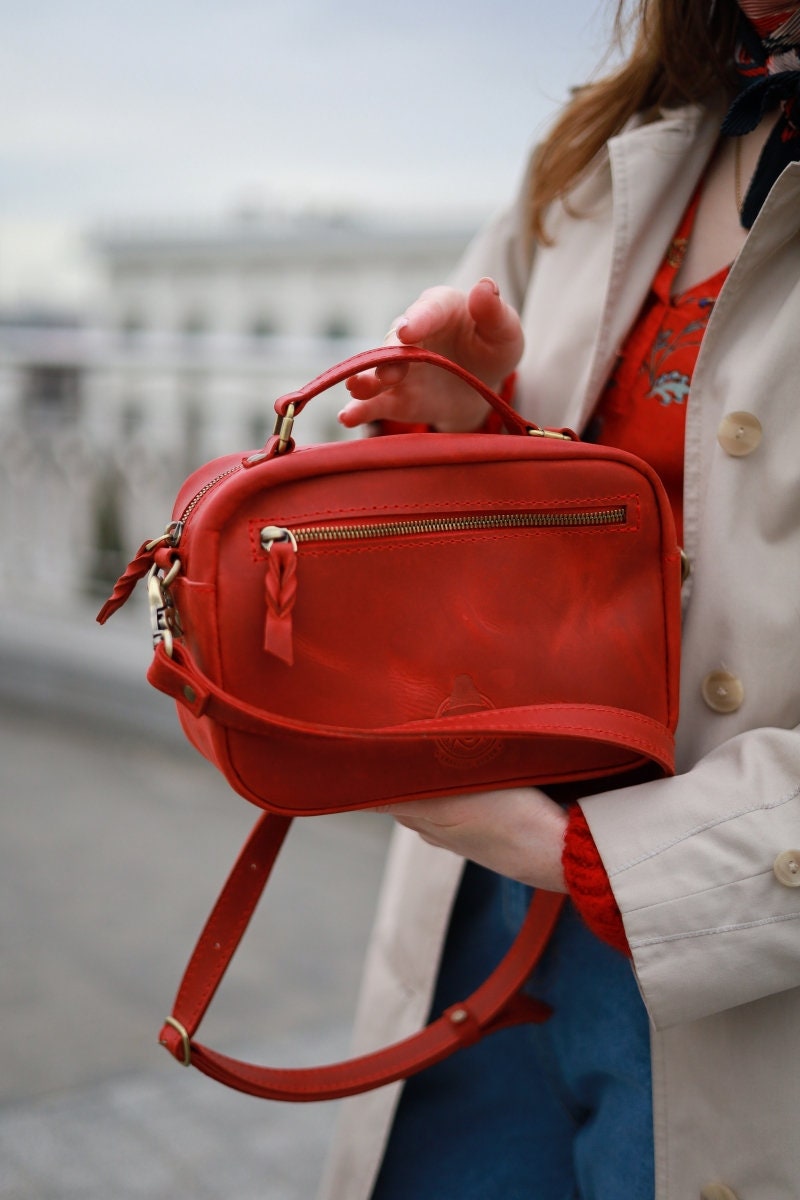 Borsa Da Viaggio Donna In Pelle Rossa – Piccola, A Tracolla, Con Cinturino Regolabile – Lorenz/GHS