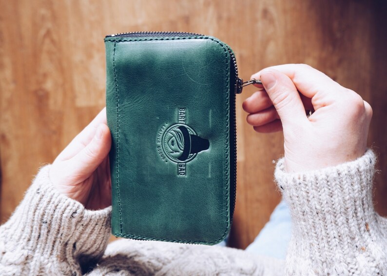 iPhone case wallet Credit Card Wallet Green Leather Wallet Woman Phone wallet Wrist wallet image 4