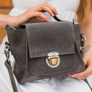 Bolso pequeño de piel tipo cartera | Mini bolso bandolera | Monedero compacto de piel para mujer | Bolso bandolera para uso diario | Un regalo para ella