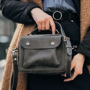 Messenger bag women Mini crossbody bag Leather crossbody Sling bag
