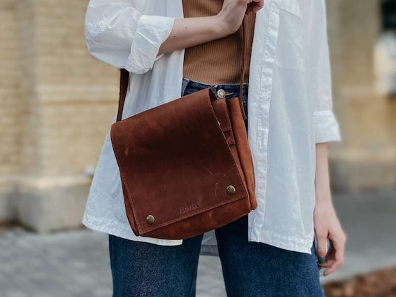 Borsa A Tracolla Donna In Vera Pelle Intrecciata Effetto Vintage Tinto Lavato In Capo