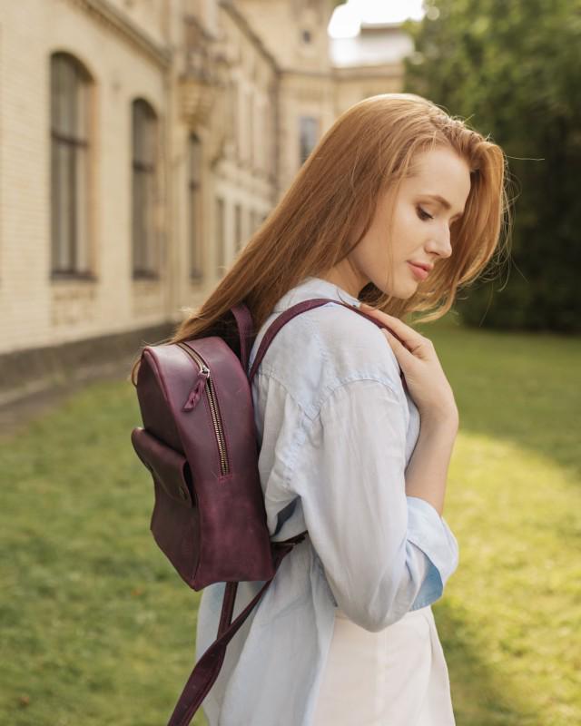 Burgundy Vintage Leather Mini Backpack – Personalized Small  display picture 1