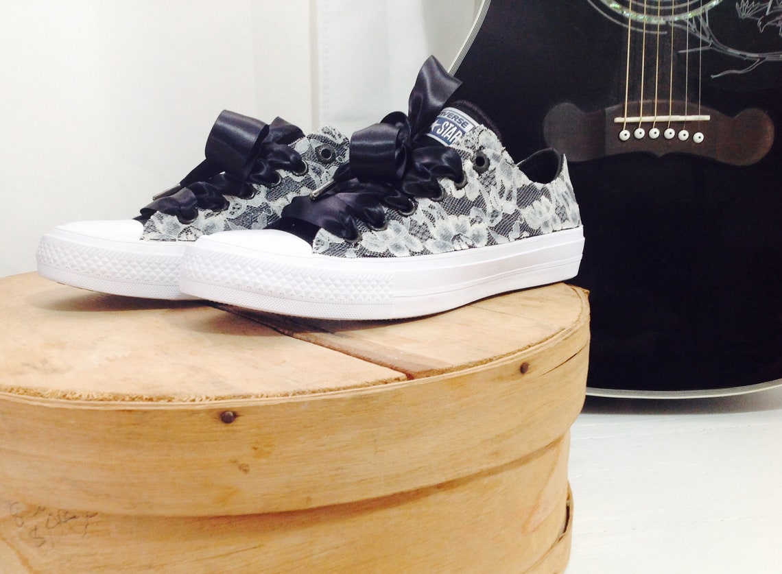 black and cream converse