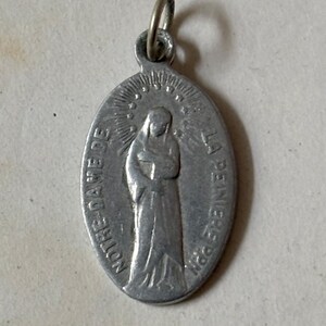 Antique catholic pilgrimage medal from France, Notre Dame de la Peinière (Our Lady of la Peiniere) medal made in France circa 1900