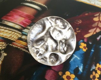 Large vintage round hammered ethnic ring, beautiful large antique silver color ring
