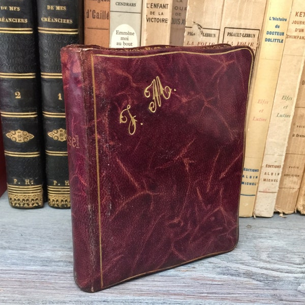 Beautiful antique roman catholic missal in French and Latin, luxury lithurgical book "Nouveau Missel Romain N 111" edition Marc BARBOU