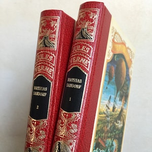 Vintage illustrated novel in French by Jules Verne in 2 volumes &quot;Mathias Sandorf&quot; edition Famot 1979.