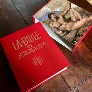 Biblia de Jerusalén de lujo vintage en francés, "La Bible de Jérusalem" publicada en 1992 por Les Editions du Cerf, Santa Biblia