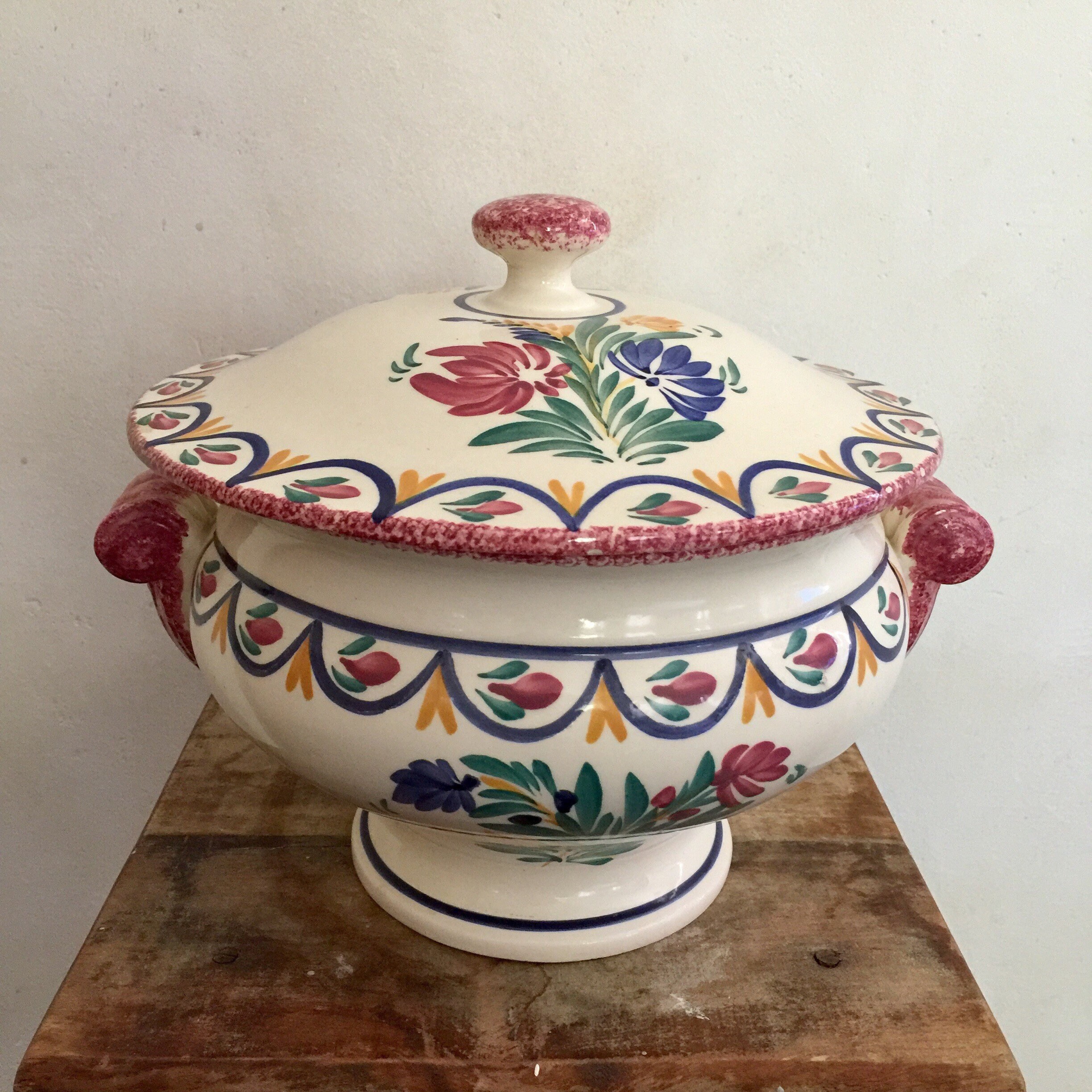 Belle Français Vintage Tureen Signée Hb Henriot Quimper de Bretagne France avec Décor Floral | Faïen