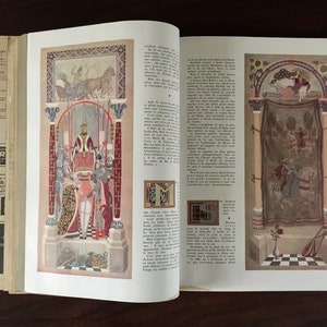 May include: An open book with two illustrations. The left page shows a king on a throne with a crown and a red robe. The right page shows a tapestry with a knight on a horse. The book is open to a page with text in French.